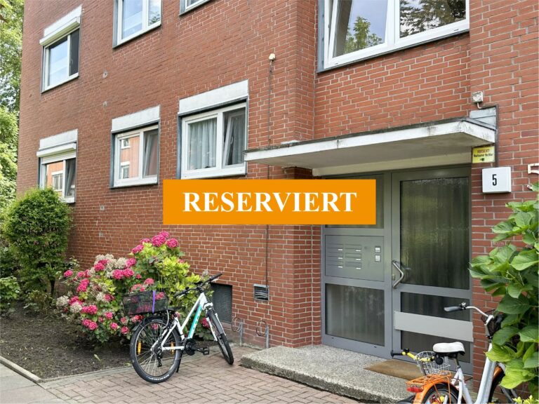 Großzügige 4 Zimmer Erdgeschosswohnung mit Balkon in beliebter Lage!