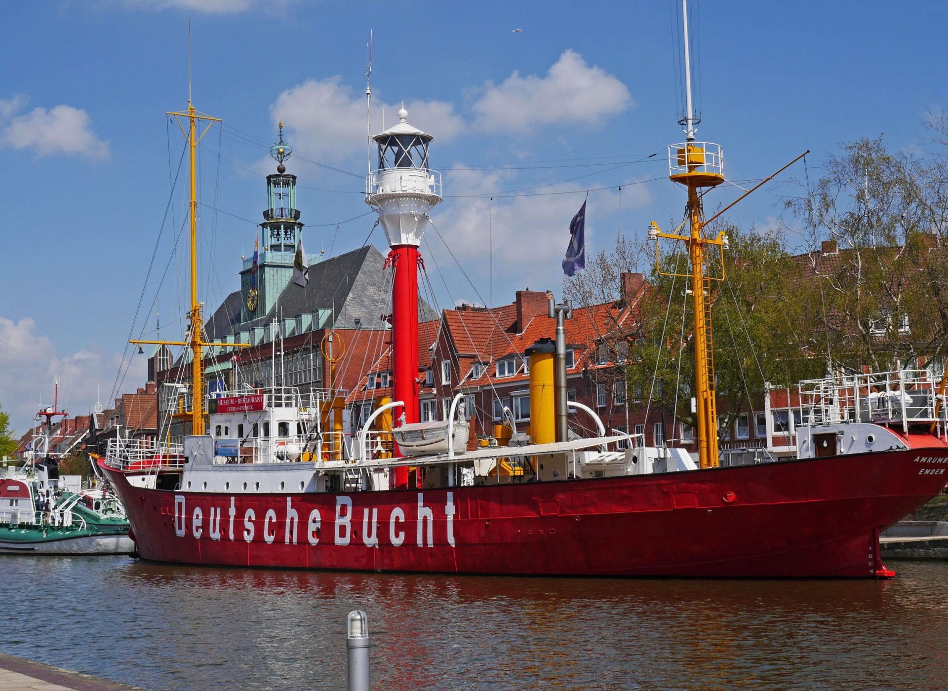 Hpgruesen City Of Emden 3008228